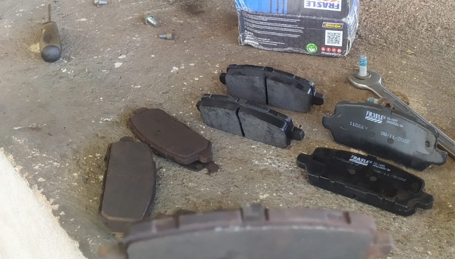 Pastilhas de freios velhas e novas